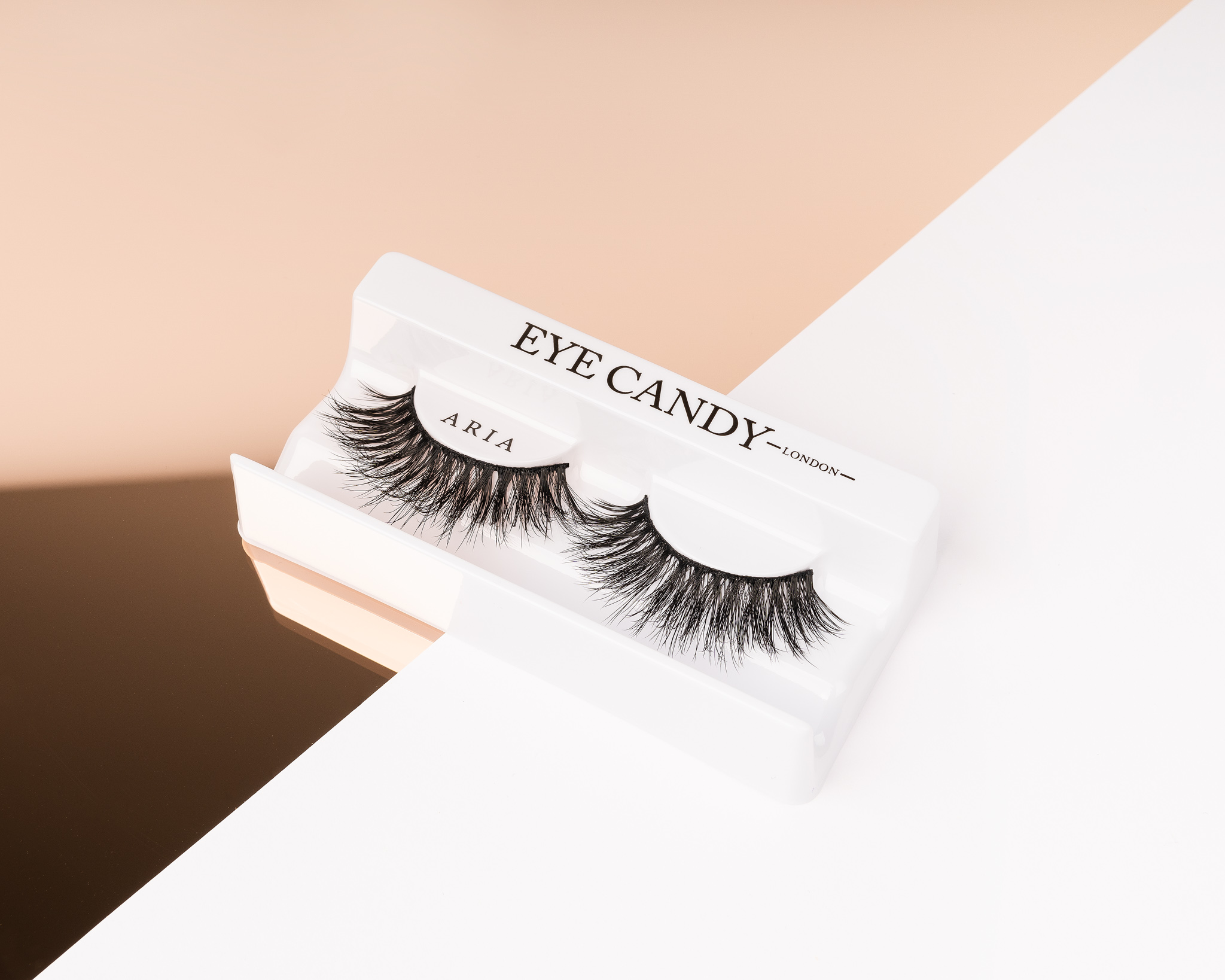 Eye Candy Signature Lashes Collection in Aria - cruelty-free and vegan false lashes