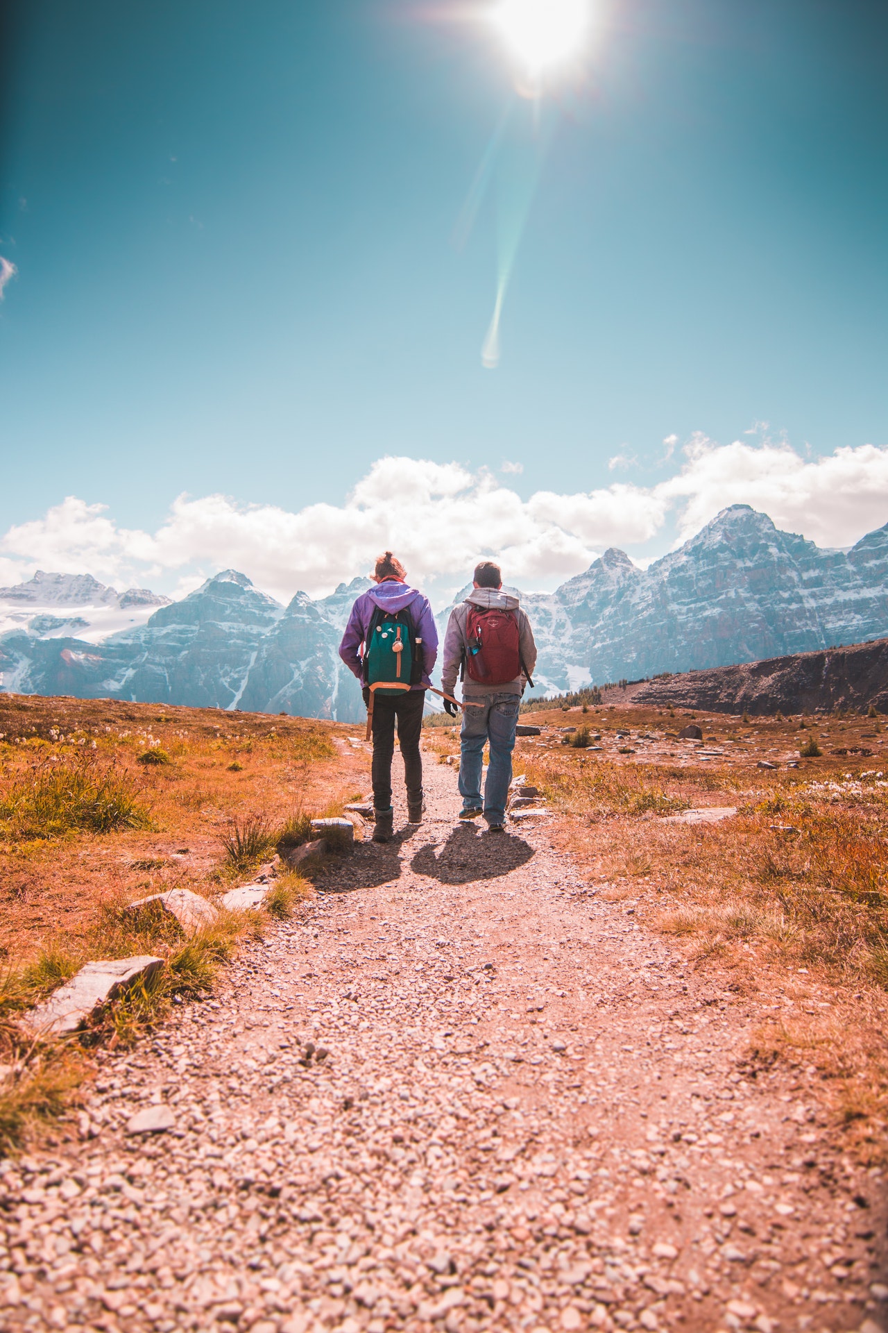 Hiking, get fit without the gym. Ph. Jaime Reimer, Pexels