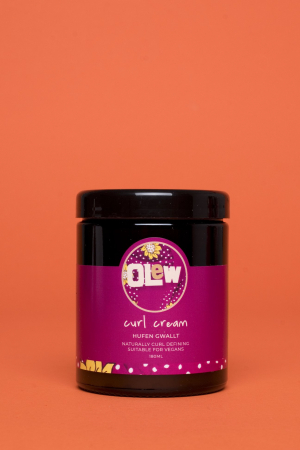 Olew Hair Products Supporting Women&#039;s Natural Beauty