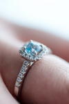 A Guide To Buying An Aquamarine Engagement Ring